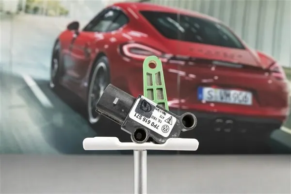 Nivåsensor Porsche Cayenne E2/958 OEM 95833107700 image 3