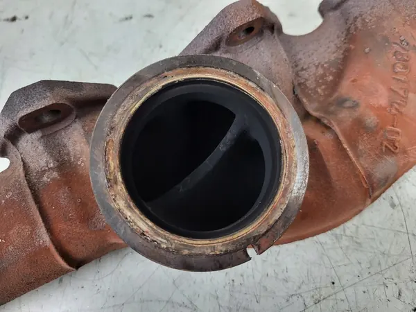 BMW E60 E61 3.0 M57 Abgaskrümmer OEM 7801714 image 3