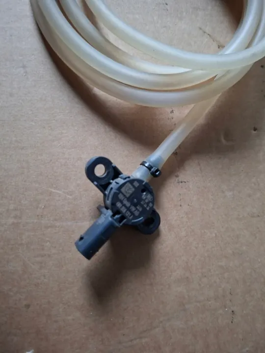 Fußgängerschutzsensor Audi Q7 OEM 4M0959121A image 3