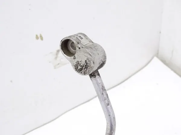 Skoda OE 6Q1820741AG Ilmastointijohdin image 2