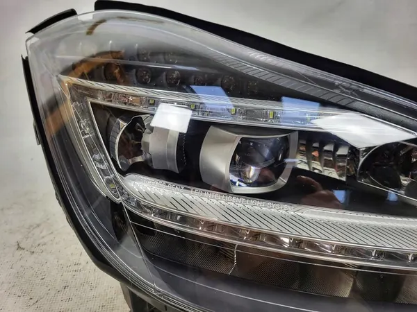RECHTER LED ILS KOPLAMP MERCEDES CLS 218 W218 VOOR FACELIFT image 4