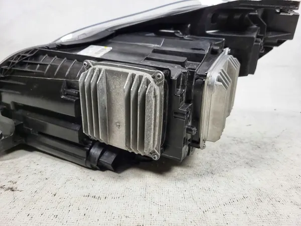 RECHTER LED ILS KOPLAMP MERCEDES CLS 218 W218 VOOR FACELIFT image 9