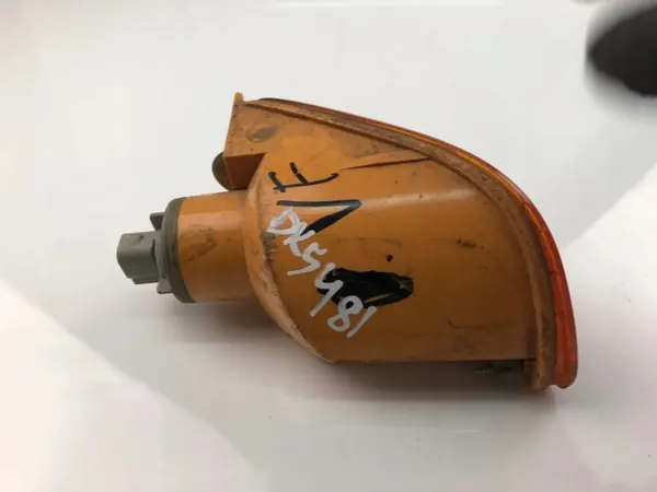 Pisca esquerdo do para-lama Ford Focus OEM XS4113369A image 3
