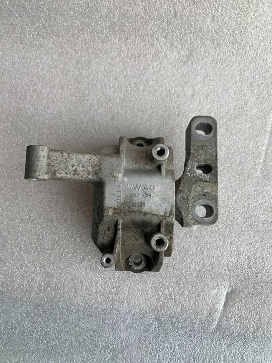 Engine Mount VW Sharan LIFT 2015-22 2.0 TDI OEM image 2