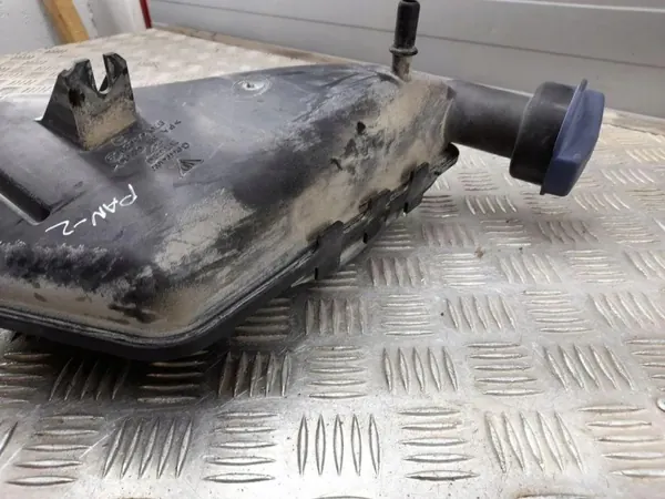 Réservoir d'expansion liquide Porsche 970106051 Avant image 10
