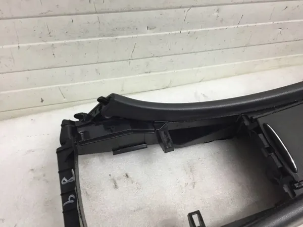 Accoudoir tunnel Mercedes C W203 OEM A2036802639 image 3