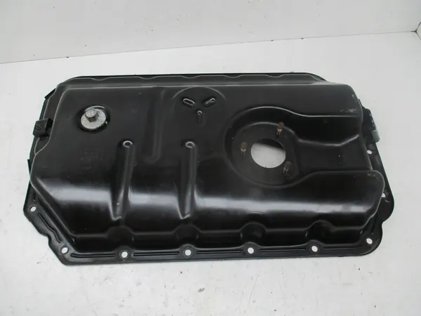 Audi Q7 A4 3.0 TFSI Oljetank 06E103600C image 2