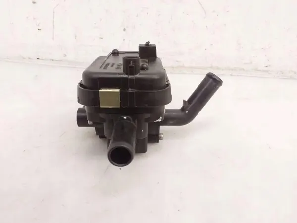 Vesipumppu OEM 25660J2500 Kia Soul III:lle 2021 image 6