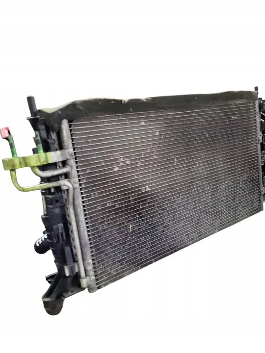 Ford OE 3M5H8005RK Radiador, sistema de refrigeración image 3