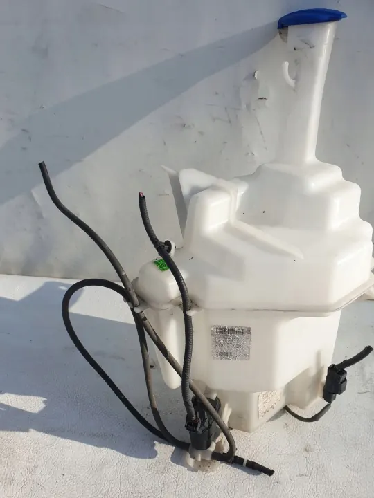 Réservoir lave-glace avant OEM 98610A2100 pour Kia Ceed II image 3