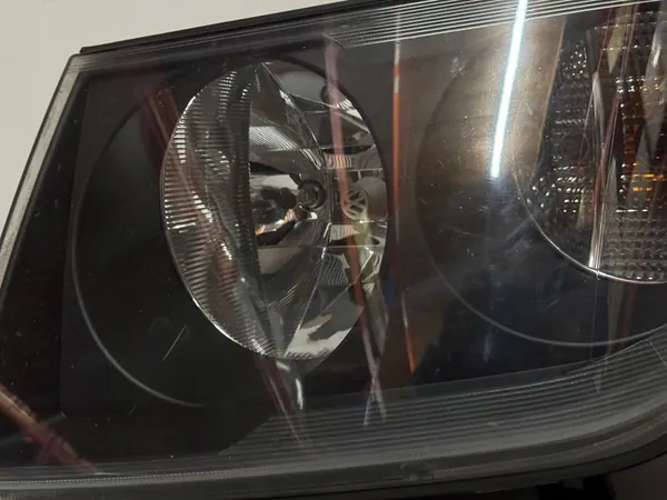 Etusäilytys oikea VW Crafter 2006-2011 image 3