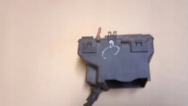 CAIXA DE FUSÍVEIS RENAULT ESPACE IV 8200396214 image 3