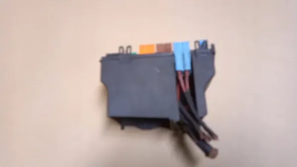 CAIXA DE FUSÍVEIS RENAULT ESPACE IV 8200396214 image 5