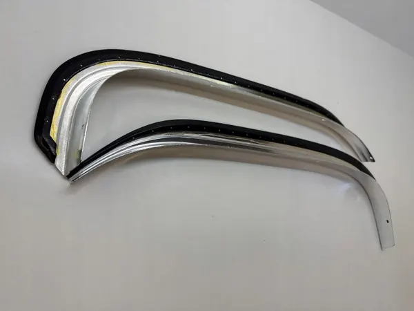 OEM NAKLADKISIERPBMWOE Takaoven sirppilistasarja BMW 3 E30 image 8