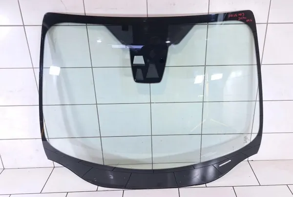 Ford Focus MK3 etutuuletin OEM FOCUS MK3 III 2014 image 2