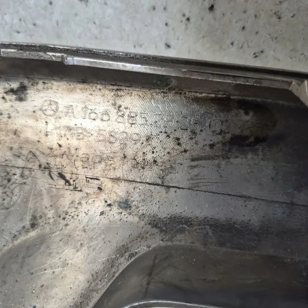 MERCEDES GL II X166 12-15 Framskärmsspoiler image 7