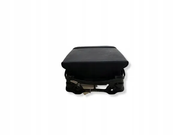 Accoudoir arrière Mercedes-Benz OEM 13056716 pour E W213 image 5