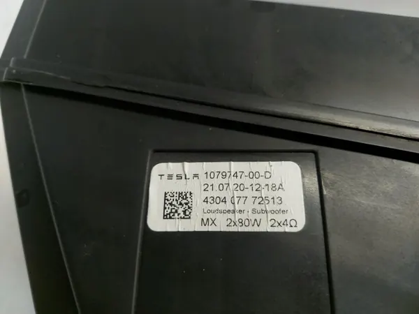 Tesla Model 3 Kofferbakluidspreker Subwoofer OEM 1079747-00-D image 4