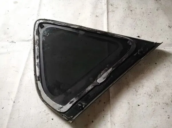 Mazda 3 kwartierruit glas OEM as2 - Achter links image 3