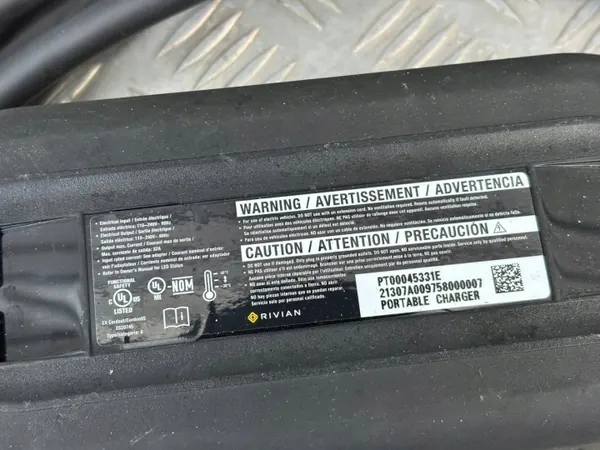 Câble de charge IG AUTO PEŁCZYN pour RIVIAN R1T R1S image 4