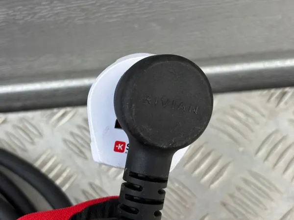 Câble de charge IG AUTO PEŁCZYN pour RIVIAN R1T R1S image 6