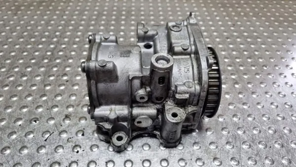 Bomba de óleo OEM 04L145208K para VW Golf VII 2.0 TDI image 3