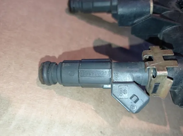 Rampe d'injection VW Skoda Seat Audi image 6