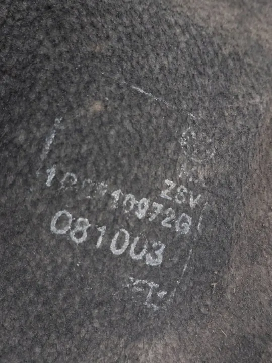 OEM 1C0810972G Pare-boue Arrière Droit - VW Beetle image 3