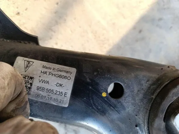 Porsche Macan Hinterachsträger OEM 95B505235E image 9