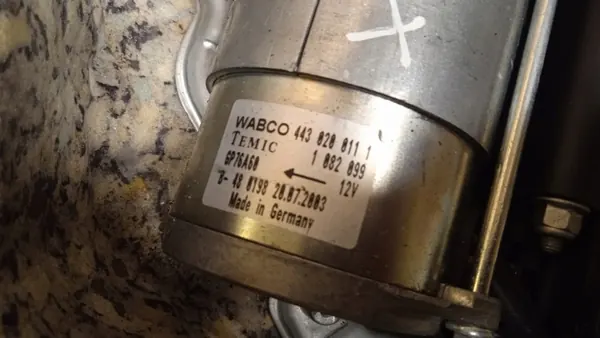 BMW E53 Air Suspension Pump 3.0D image 4