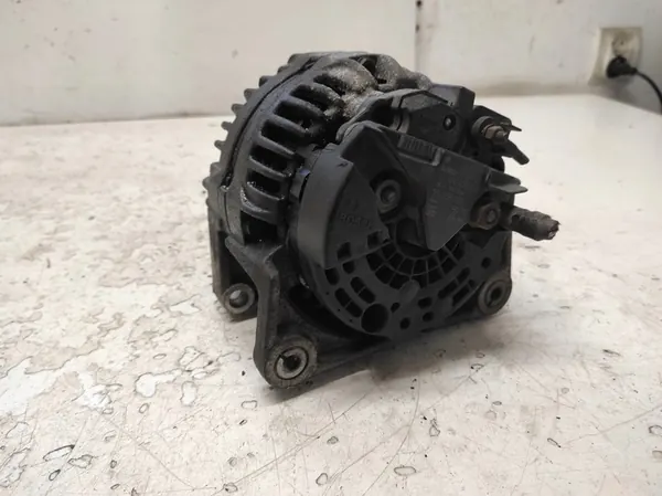 OPEL ASTRA H 3 III 04- 1.6 Vaihtovirtageneraattori 55556067 image 4