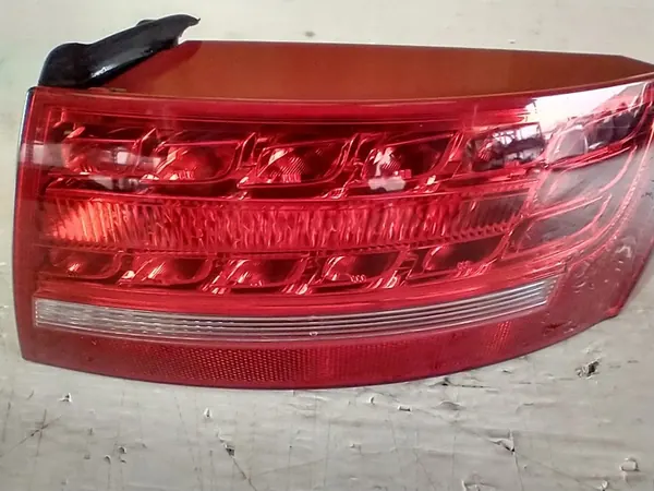 AUDI A5 8T CABRIO COUPE 07-11 LUZ LED TRASERA DERECHA 8T0945096D image 4