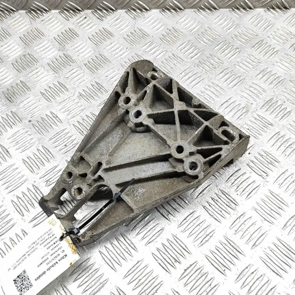 Porsche Boxster 986 Uitlaatbevestiging OEM 99611122602 image 5