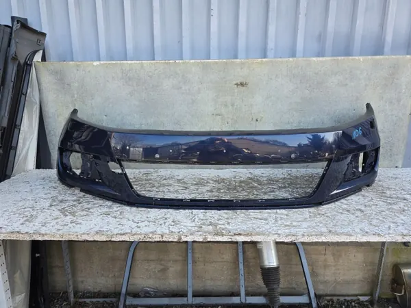 VW Tiguan voorbumper OEM 5N0807221K - Gebruikt image 2