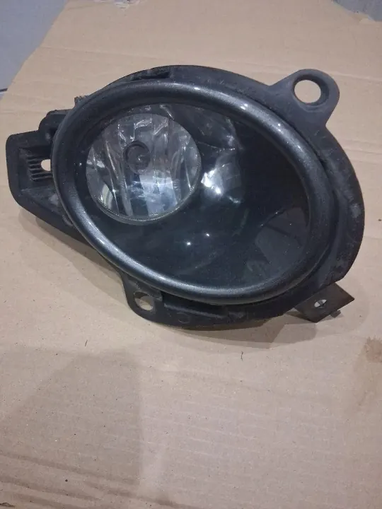 Halogenipuskurikehys OEM 9683136880 Peugeot 206 image 2