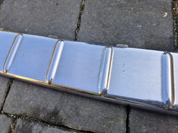 Mercedes Classe R W251 Garniture Chrome Pare-chocs Arrière OEM A2518800011 image 4