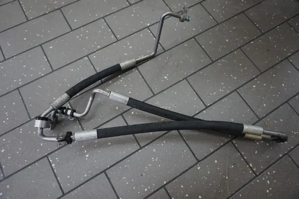 Conduite d'huile suspension Mercedes OEM A1663201672 image 2