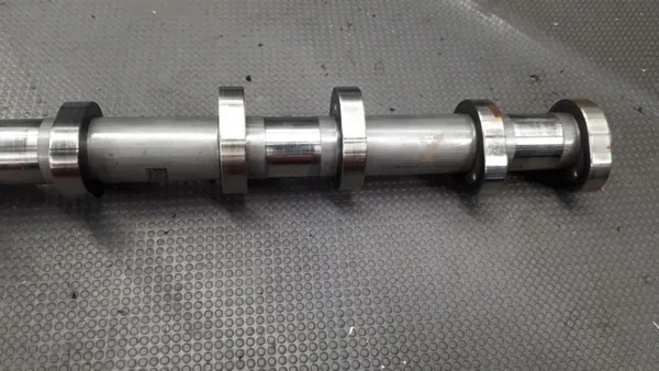 Auslassnockenwelle BMW F10 F06 4.4 OEM 7613932 image 3