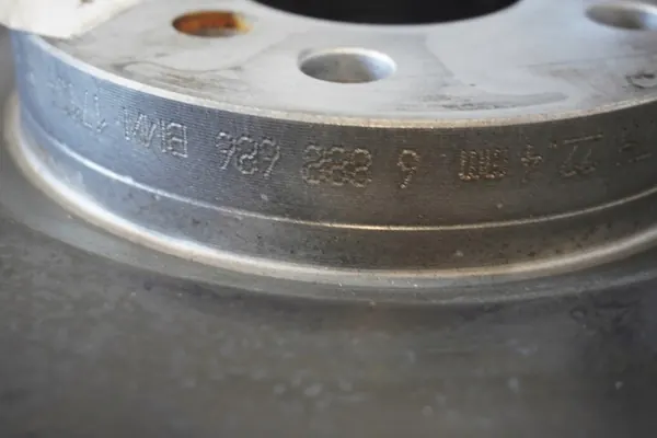 Pinzas Discos Pastillas OEM 6888686 para BMW image 3