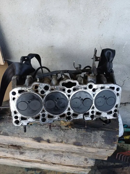 Culata de motor OEM 038193378E para Skoda Octavia 1.9 TDI image 2