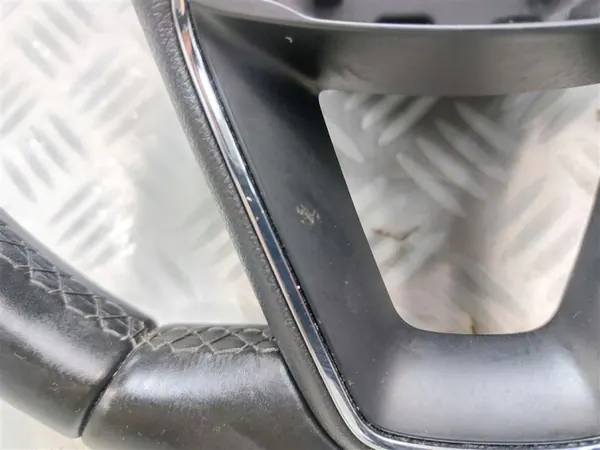Volant Seat Leon III OEM 5F0419091AH Noir image 4