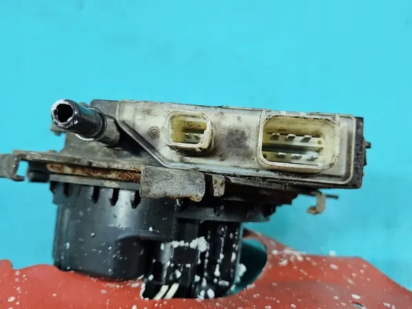 Renault OE Pump OEM 237G00284R Used Condition image 5