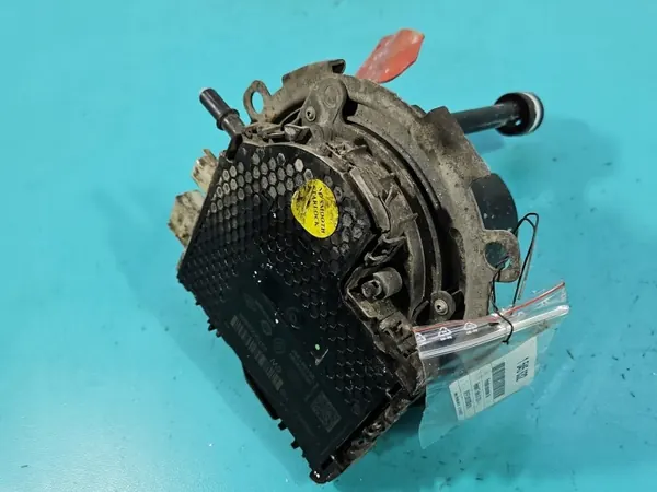 Renault OE Pump OEM 237G00284R Used Condition image 8