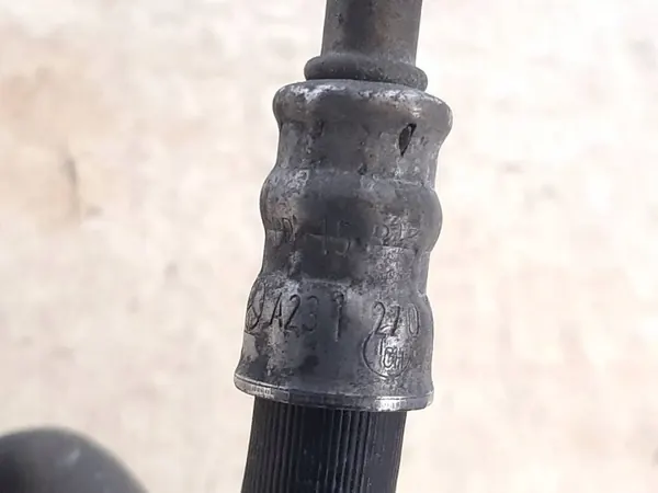 Conduto de óleo Mercedes OEM A2312701096 SL R231 image 3