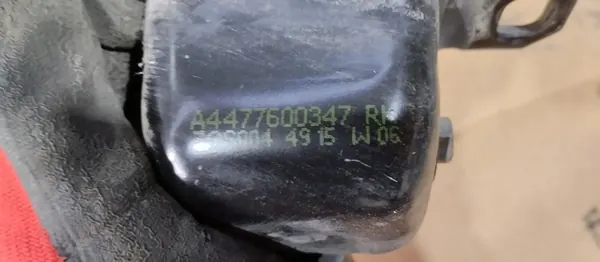 Set glidande dörrhjul höger Mercedes Vito W447 A4477600347 image 4