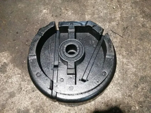 VW Reserveradabdeckung OEM 1K5012109E für Golf VIII image 3