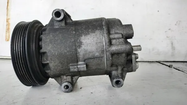 Compressore Aria Condizionata RENAULT CLIO III 8200678504 image 4