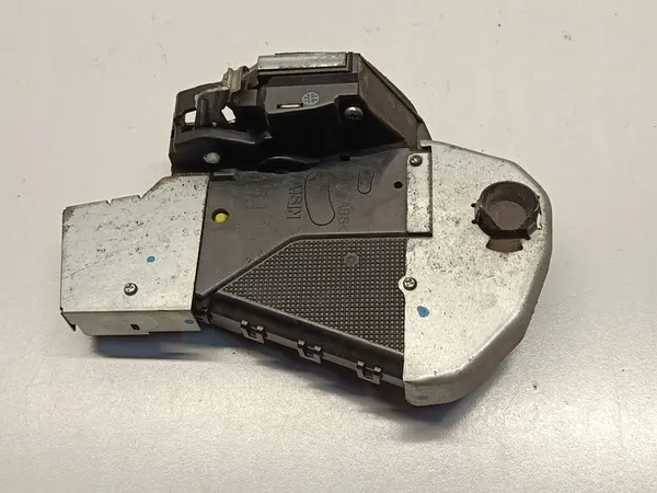 Baklucka Lås Toyota RAV4 III OEM 69110-42130 image 3