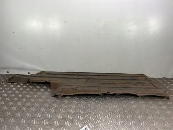 OEM 56411AJ011 Protetor central traseiro Subaru Outback image 3