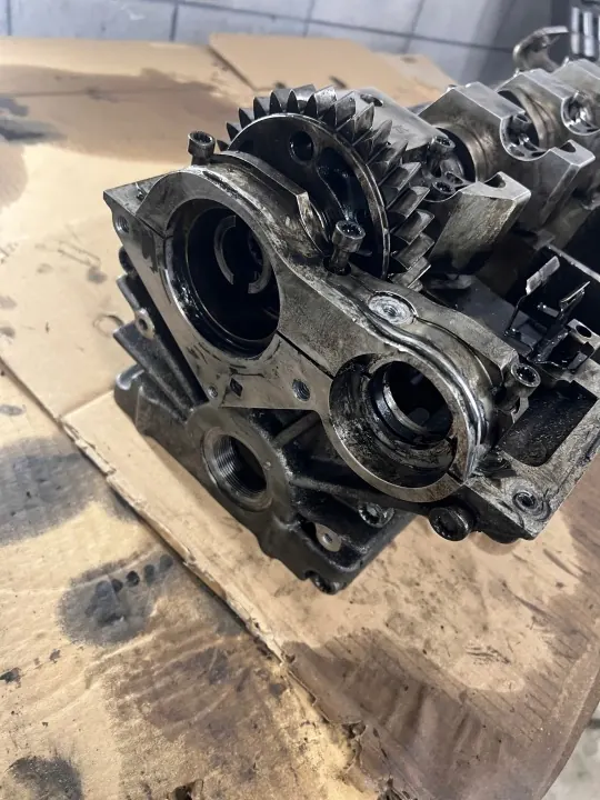 Culasse VW Touareg 5.0TDI OEM 070103373a image 6
